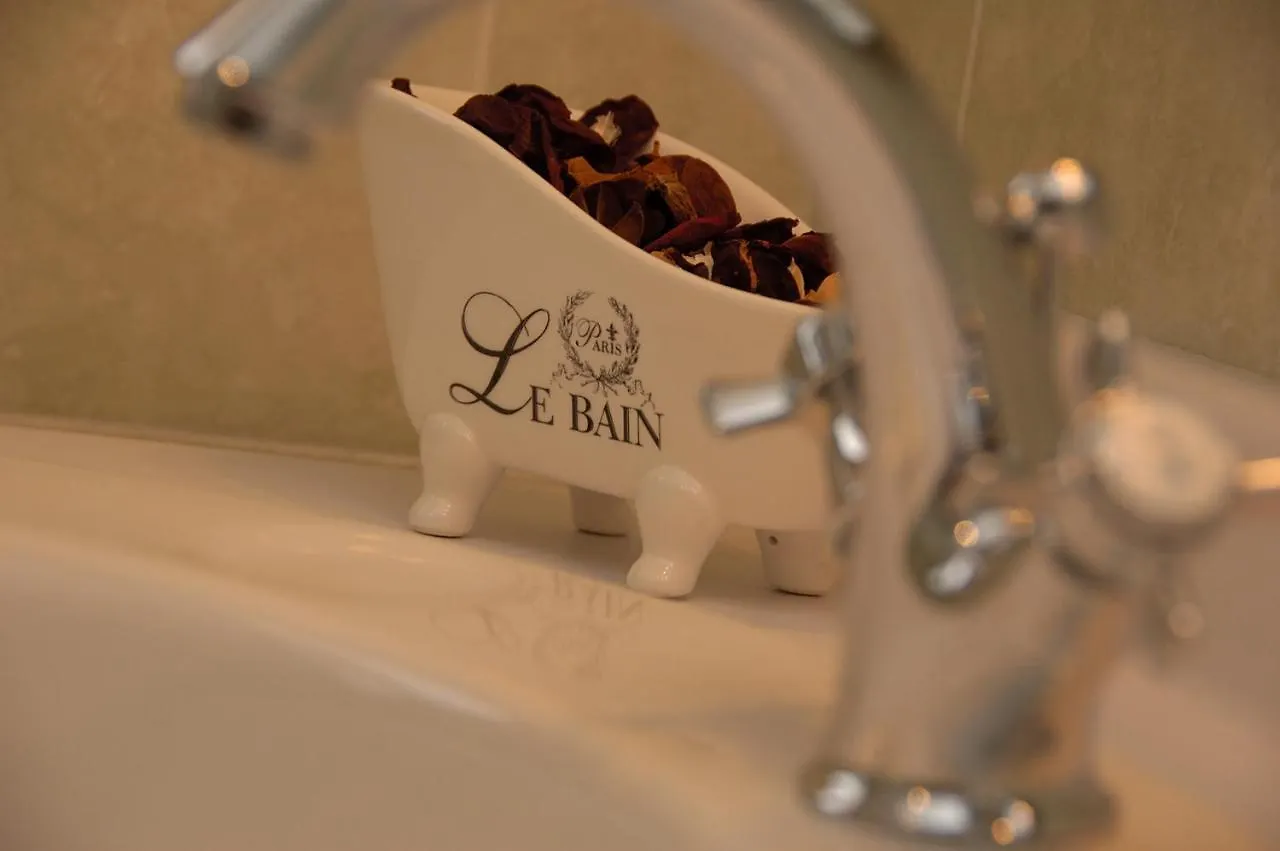 Chambre d'hôte Chez Dany - Mougins Couette-café