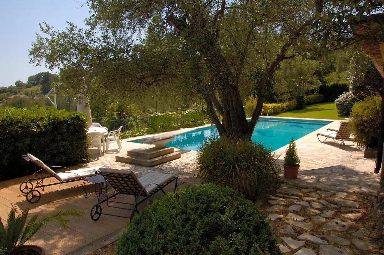 Couette-café Chambre d'hôte Chez Dany - Mougins