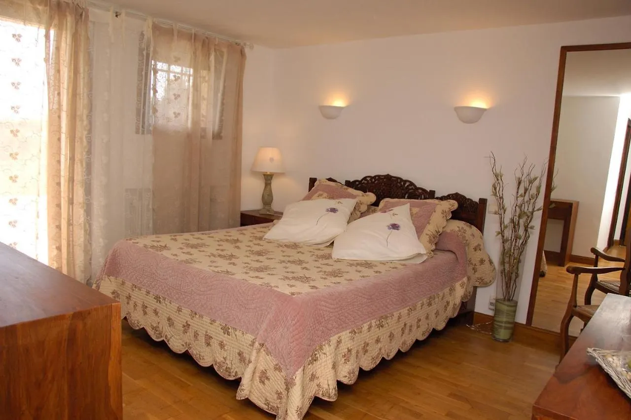 Chambre d'hôte Chez Dany - Mougins Couette-café